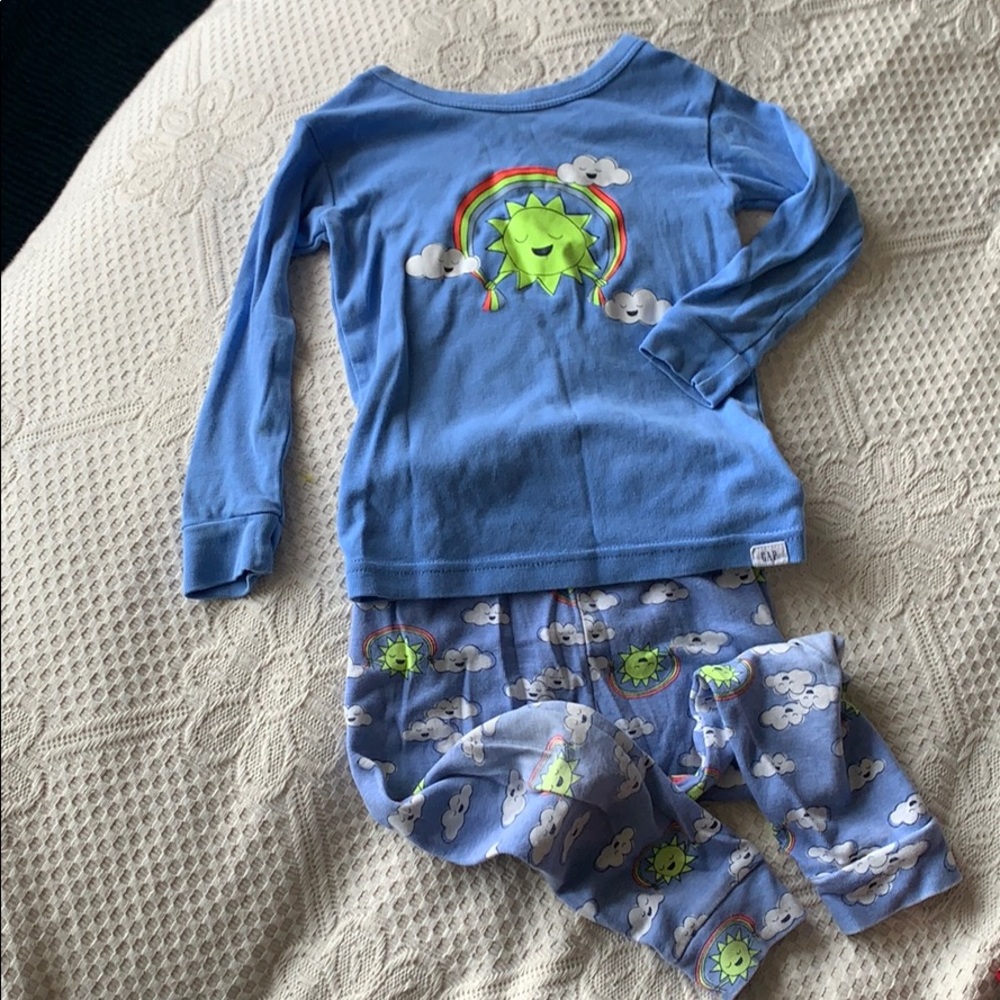 Gap pyjama set with sun and cloud print